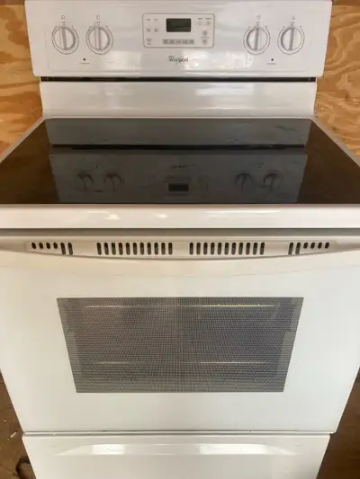 En très bon état manque juste un petit nettoyage. Livraison comprise