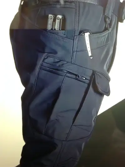 Pantalon cargo multi-poches, taille 40-43, View more