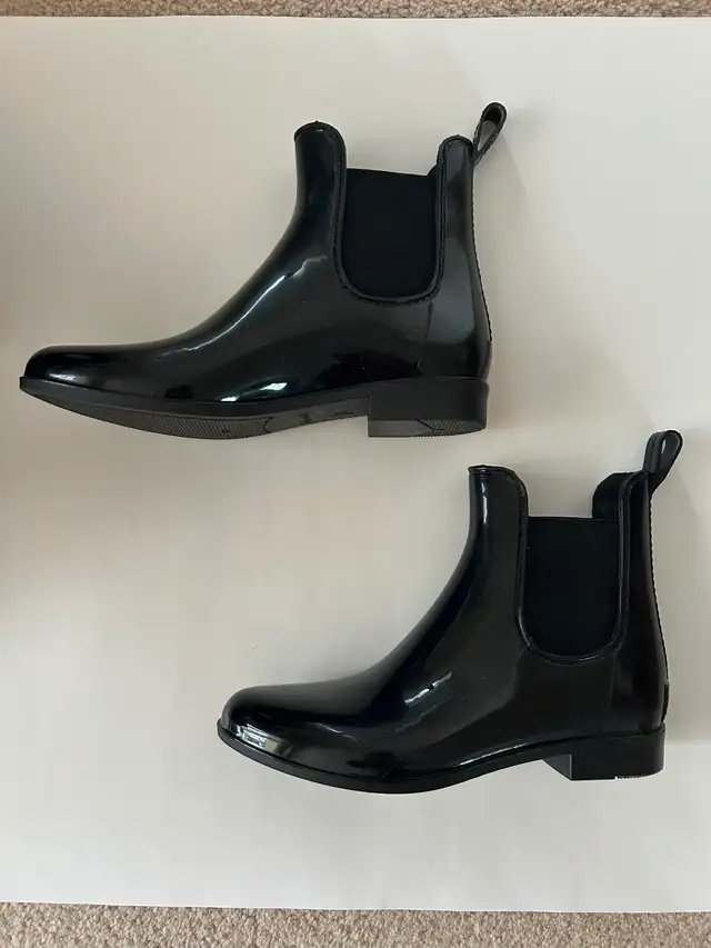 Ladies Waterproof Rain Boots Size8 P/U Markham in Women's - Shoes in Markham / York Region - Image 4