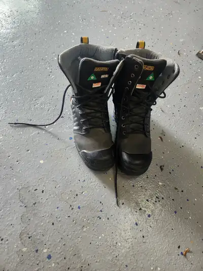 Work boots, View more