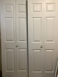 SHEDIAC/BARACHOIS - Two bifold doors - USED - decent condition
