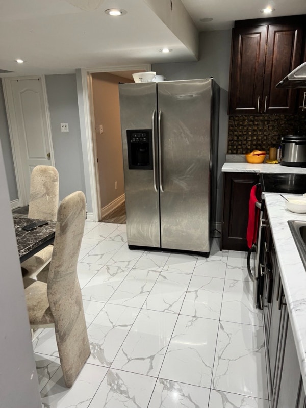 ⭐️ 3 BEDROOM BASEMENT APARTMENT FOR RENT STEELES/MISSISSAUGA RD Long