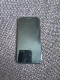 XR I phone for sale best ofer need the sim card tray replaced