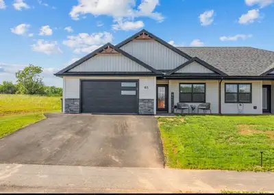 A beautiful open concept duplex available August -This unit is 2 year old. Located on 65 Samantha La...