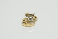 44 Diamonds (1.71ct) 18KT gold interlock engagement ring