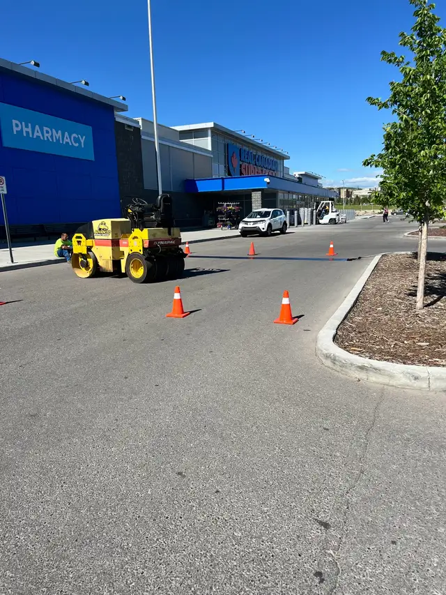 Commercial and residential paving and repairs. quality and cost!62864353881729122