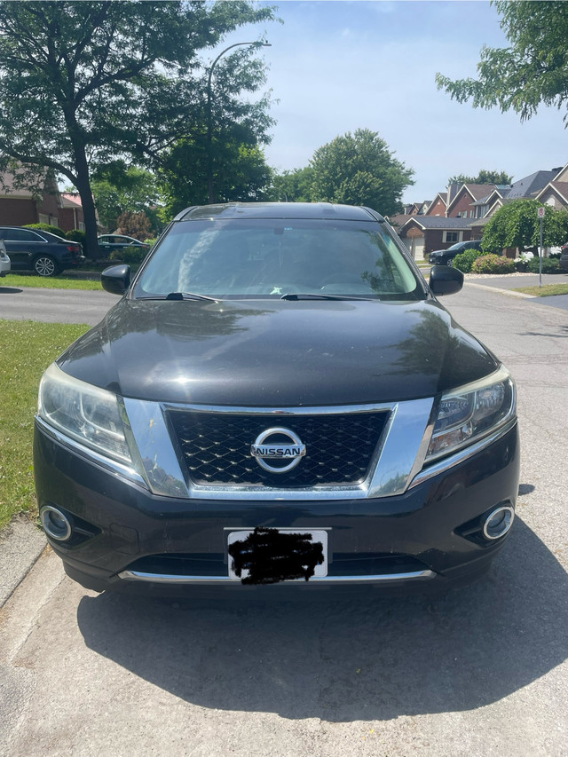 2015 Nissan Pathfiner in Cars & Trucks in Ottawa