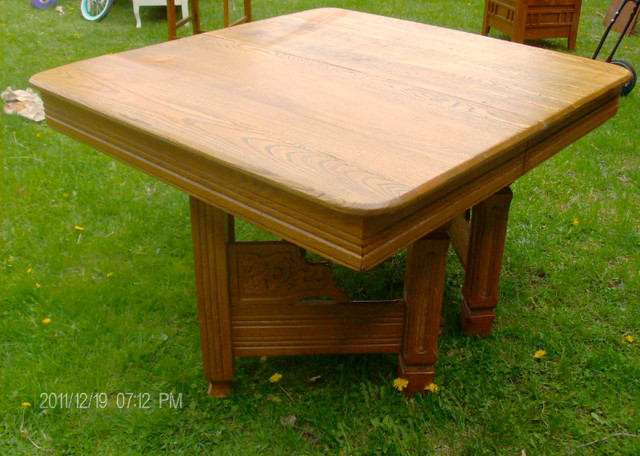 VINTAGE -GINGER BREAD "TABLE" in Dining Tables & Sets in Ottawa - Image 3