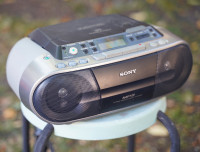 Vintage Sony CFD-S01 CD/Radio/Cassette Boombox