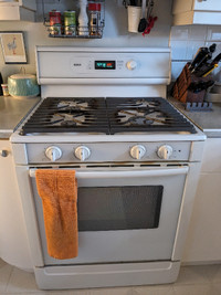 Bosch Gas Convection Oven and Range