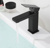 Black bathroom faucet 