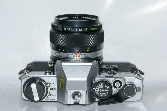 * Olympus OM10 with 50mm f3.5 lens in Cameras & Camcorders in City of Toronto - Image 4