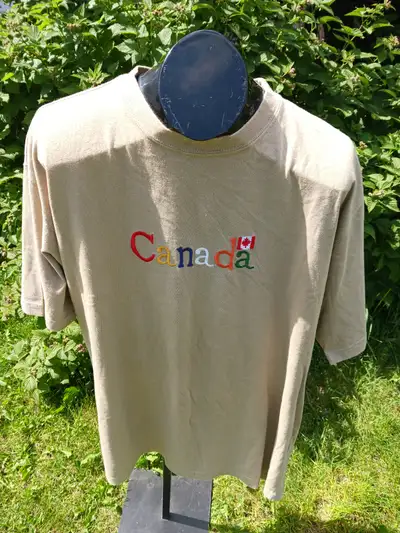 Men's T shirt, size LG, View more