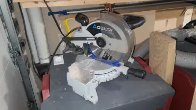 Selling my Delta Shopmaster 10" MS275 Miter Saw for only $75. It is in good condition, but I'm upgra...