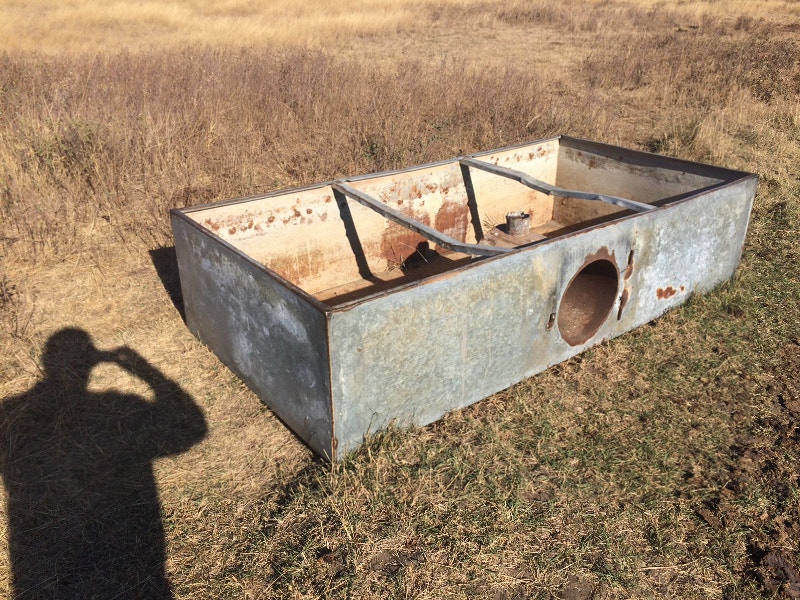 For sale 4x8 water trough for raised garden for 100 Plants