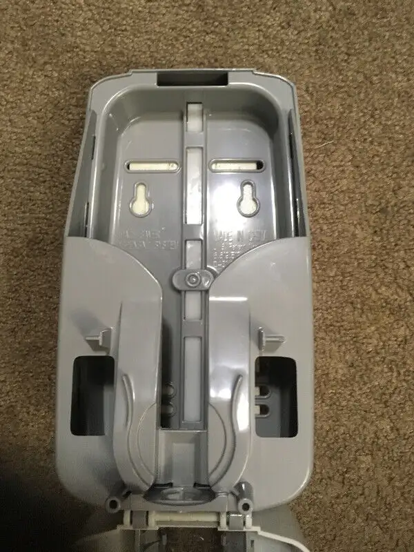 New Purell Instant Hand Sanitizer Dispenser Wall Mountable - in Other in London - Image 9