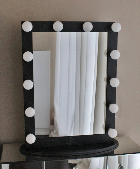 Hollywood Vanity Makeup Mirror in Home Décor & Accents in City of Toronto - Image 4