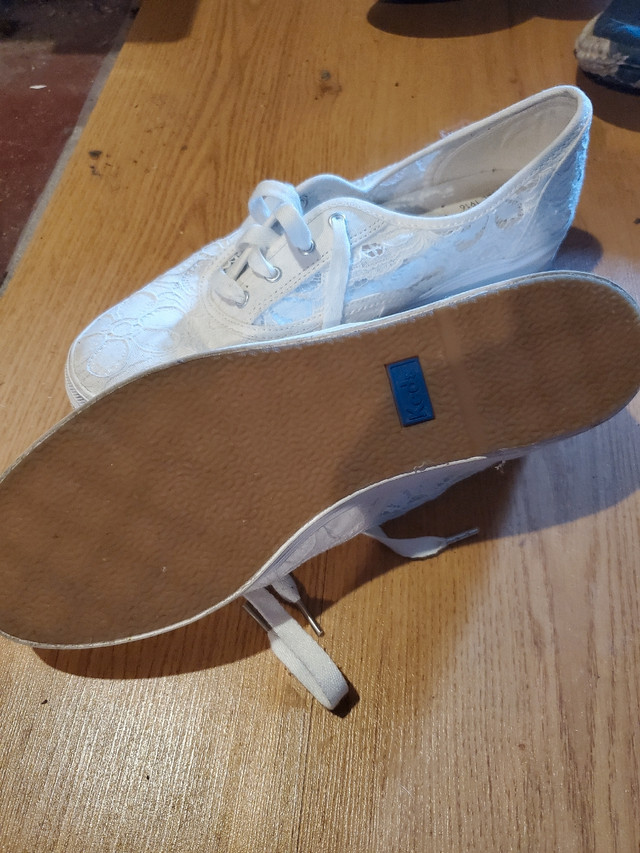 Womens Keds size 9 in Women's - Shoes in Belleville - Image 2