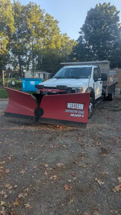 Certified I am selling my 2017 Ford F550, a robust work truck equipped with a Western plow (3 years...