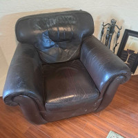 Natuzzi couch. Good condition 275$