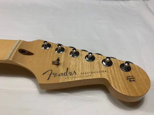 Fender Stratocaster Custom Shop Neck in Guitars in Oakville / Halton Region - Image 3