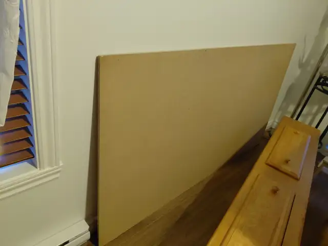 Lit simple base de 39 pouces x 75 pouces de in Beds & Mattresses in Longueuil / South Shore - Image 4