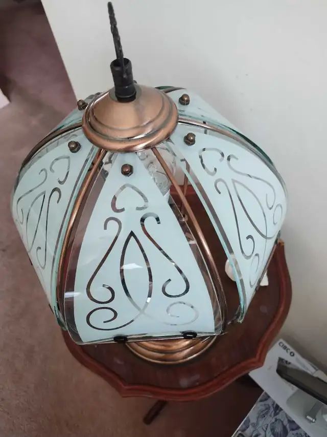 Table Lamp Clock in Indoor Lighting & Fans in City of Toronto - Image 4