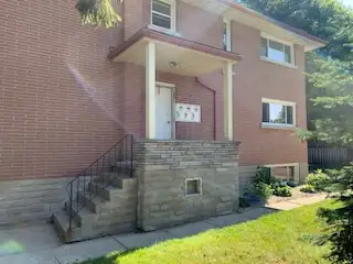 Unit for Rent - 38 Russel St Unit B (middle unit)