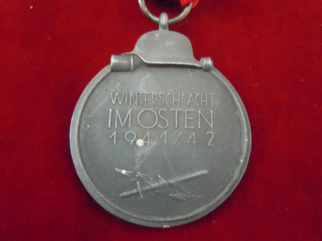 Médaille allemande campagne Russie Militaria Military Militaire in Arts & Collectibles in Laval / North Shore - Image 2