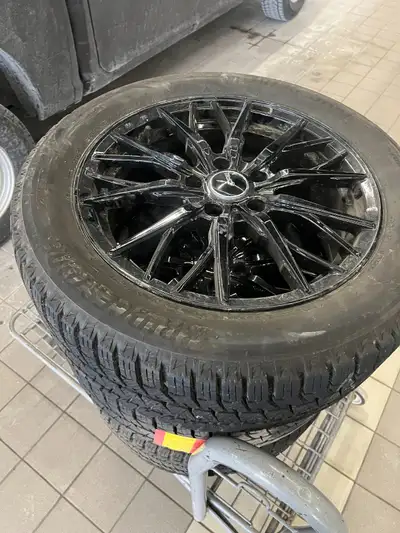 Bridgestone Blizzak P215/55R17 94H BLI WS90 with CRW rims Used only for 1 winter season on my previo...