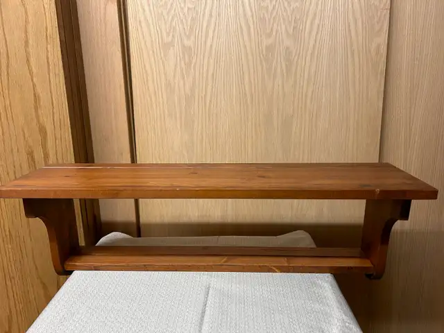 WOODEN DISPLAY SHELF WITH RIDGES ON TOP & BOTTOM SHELF in Bookcases & Shelving Units in Edmonton - Image 2