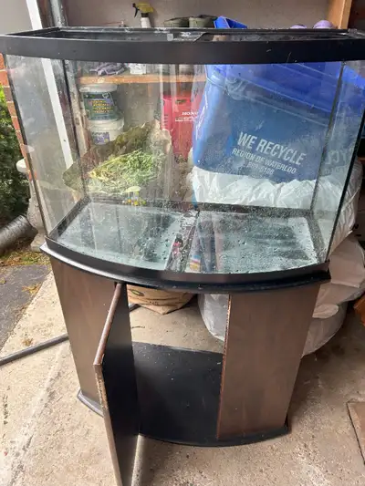 Aquarium 36 gallons, Bow front with Stand