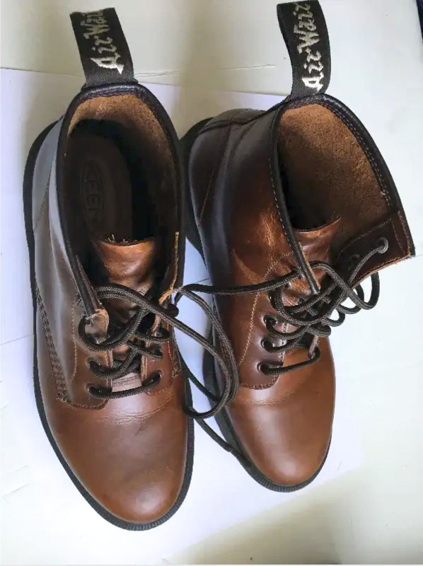 Doc Martens 101 Brando in Smokethorn, Mens size 10 | Men's Shoes | Gatineau  | Kijiji