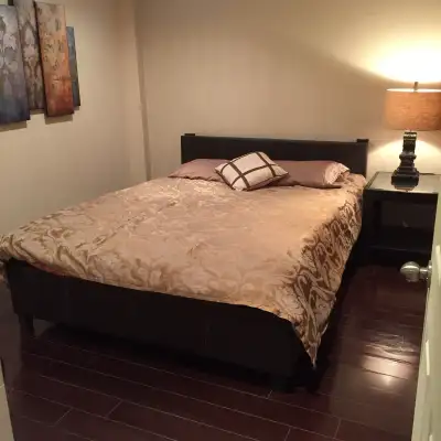 Room for rent central Mississauga! Great location !