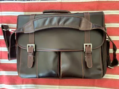 Johnston & Murphy Double Zip Leather Briefcase – Premium Laptop Messenger Bag (17.5"x12.5"x4.5") htt...
