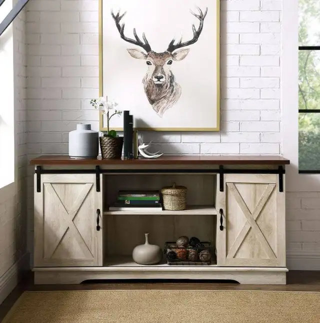 Walker Edison 58" Sliding Barn Door TV Stand (White Oak)62864743653506125