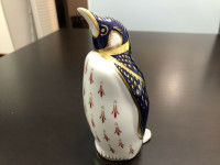 Royal Crown Derby Paperweight Penquin