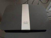 Cisco Linksys E4200 Dual-Band Wireless-N Router