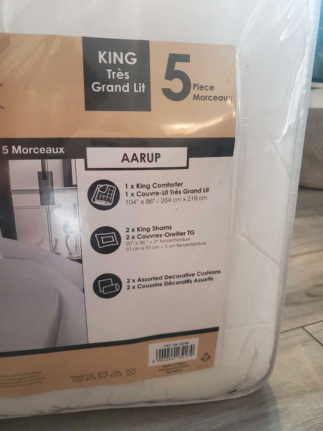 Five Piece Bedding Set, King Size, Brand New in Bedding in Calgary - Image 2