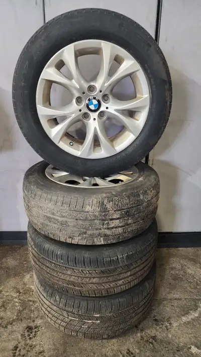 235 / 55 / 17 All Season Tires & BMW Alloy Rims Bolt Pattern: 5 x 4.5 Centre Bore: 67 mm Been instal...