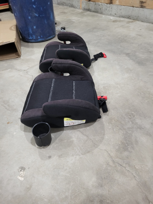 Car booster seats in Other in Calgary - Image 2