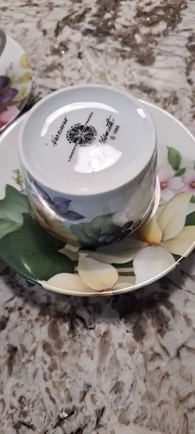 collecables tea cups, View more