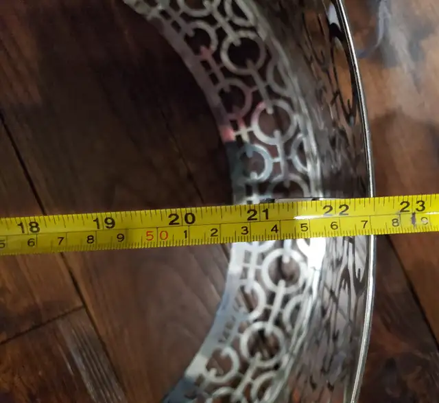 Large, fashion chandelier or lamp shade For Sale $15 in Home Décor & Accents in City of Toronto - Image 6