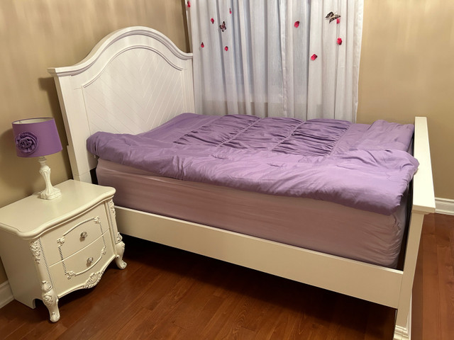 Bed+mattress +bedside table  in Beds & Mattresses in Markham / York Region