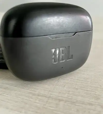 JBL earbud case (no buds), View more