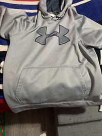 ( Size lg) men’s Under armour hoodie 