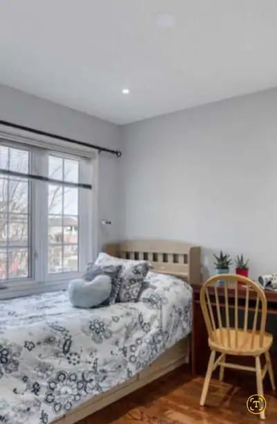 SINGLE PRIVATE ROOM + PARKING  IN MISSISSAUGA, CHURCHILL MEADO