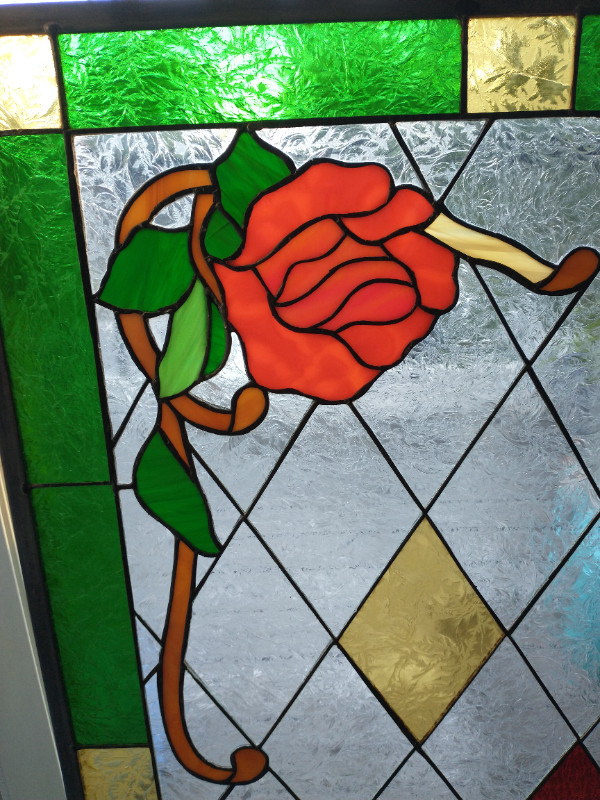 Beautiful hand crafted stained glass window pane 21"x35" in Arts & Collectibles in Oakville / Halton Region - Image 2