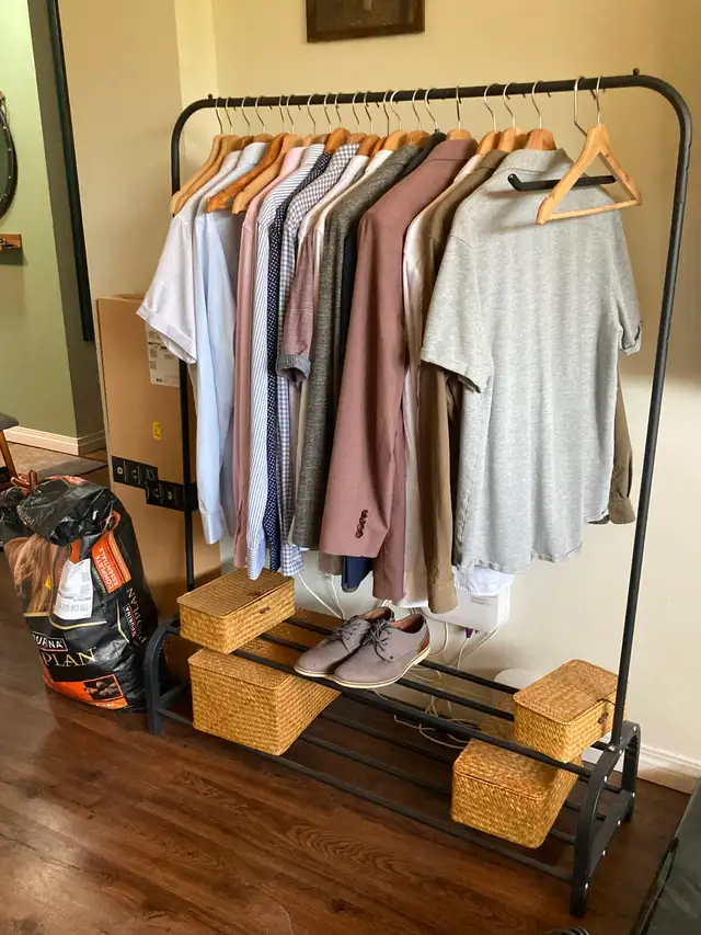 Clothing Rack536186014065633282