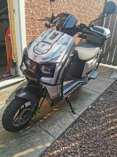 99% New e-bike, 125AH battery, 200KM per charge, View more